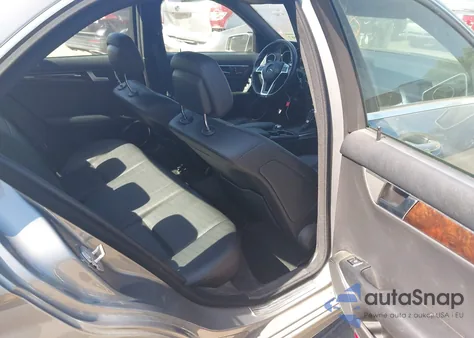 2013 Mercedes-Benz C 300 Luxury 4Matic/Sport 4Matic from USA, damaged, VIN WDDGF8AB0DA822279